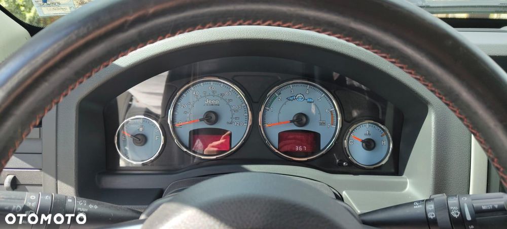 Jeep Liberty 3.7 4x4 - 8