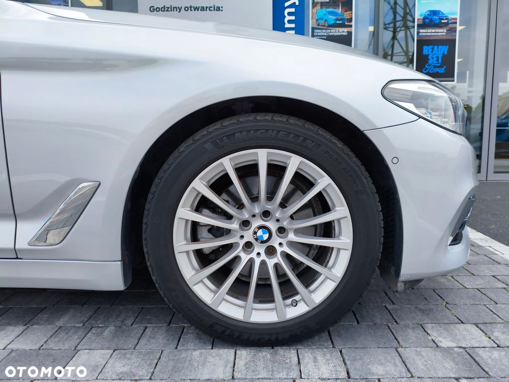 BMW Seria 5 520d Luxury Line - 40