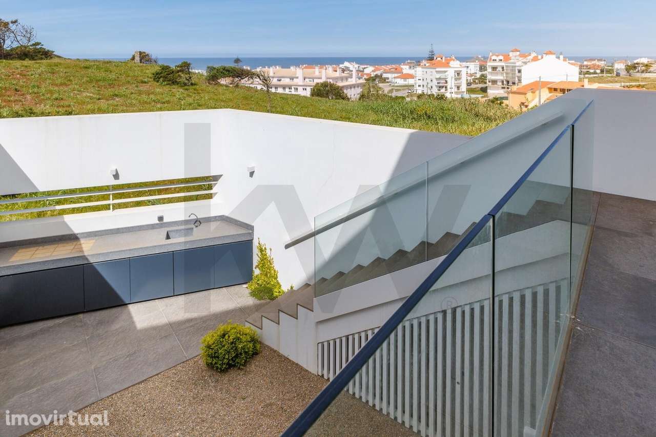 Entre serra e mar | Duplex T4 com terraços | Praia das Maçãs - Grande imagem: 5/37
