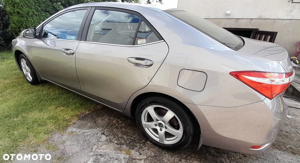 Toyota Corolla 1.6 Premium MS - 7
