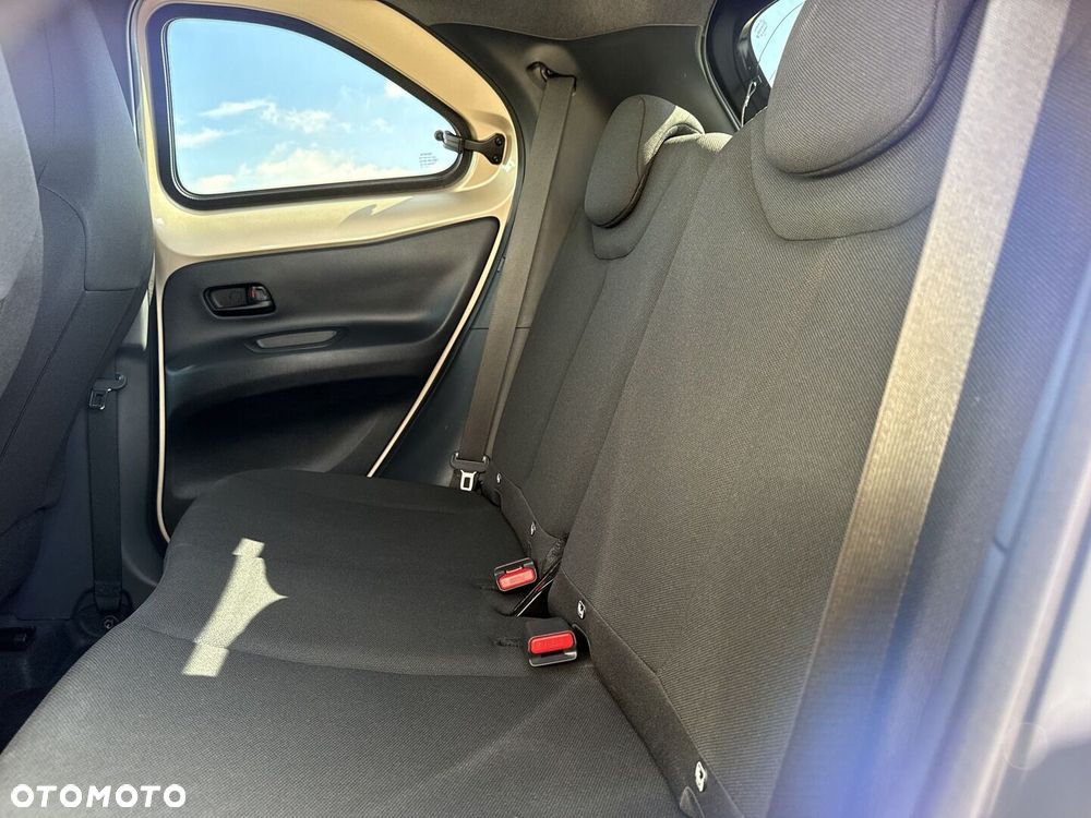 Toyota Aygo X 1.0 VVT-i Style CVT - 16