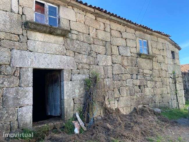 Moradia T2 para venda em Azias (Santa Maria), Ponte da Barca. - Grande imagem: 2/17
