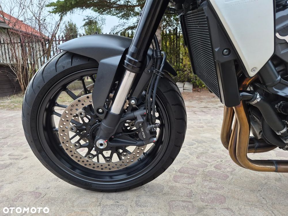 Honda CB - 4