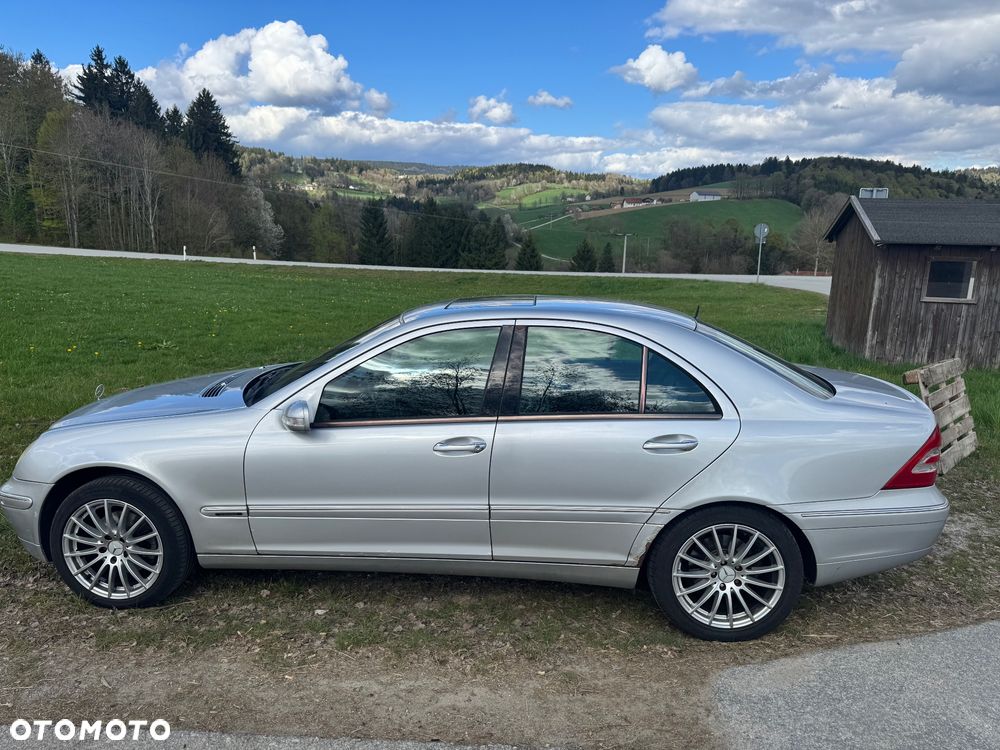 Mercedes-Benz Klasa C 320 Elegance - 2