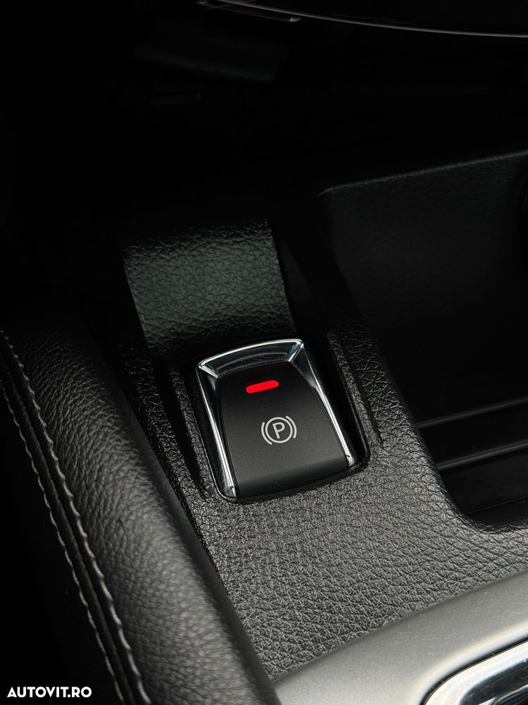 Nissan Qashqai 1.6 DCI Start/Stop X-TRONIC Tekna - 34