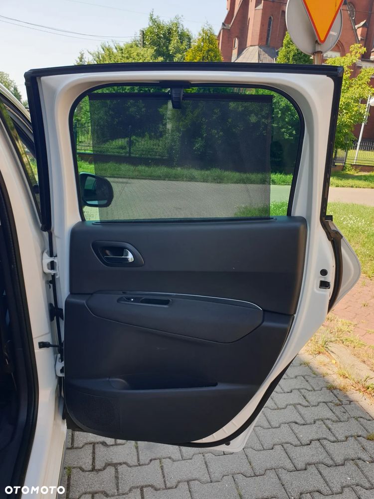 Peugeot 3008 HDi 150 Allure - 33