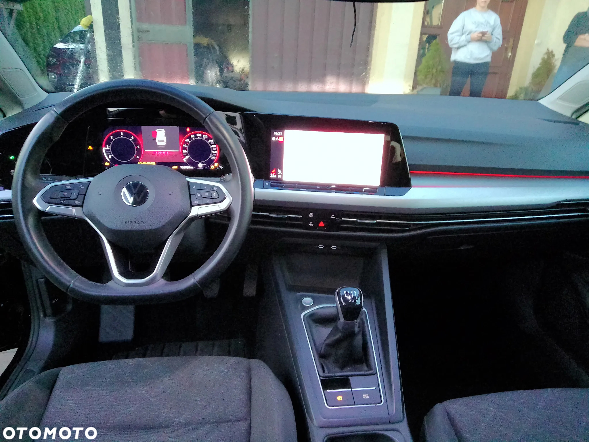 Volkswagen Golf VIII 2.0 TDI - 7