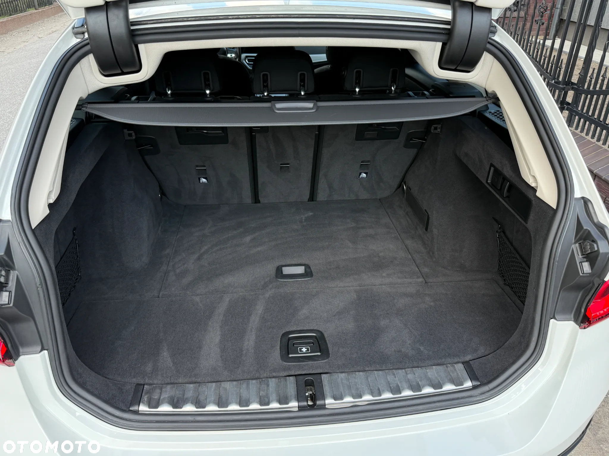 BMW Seria 3 318i Advantage - 35