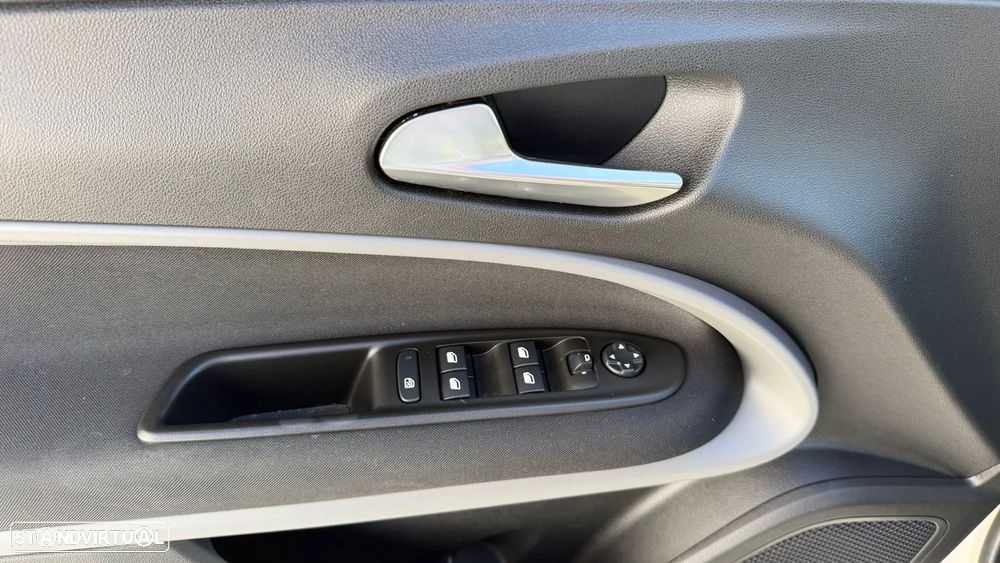 Jeep Avenger Longitude - 12