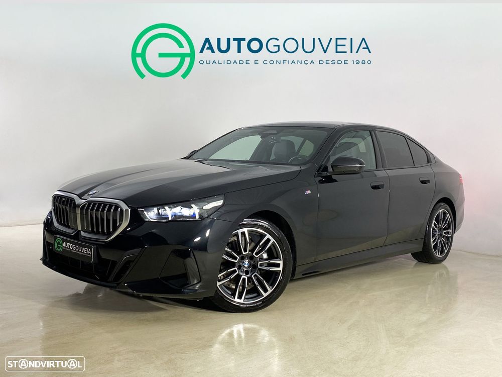 BMW 520 d Pack Desportivo M - 1