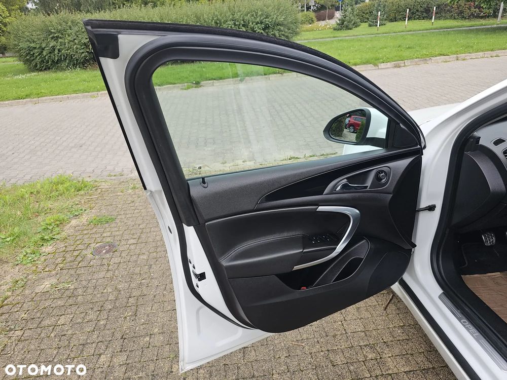 Opel Insignia 2010 photo 3