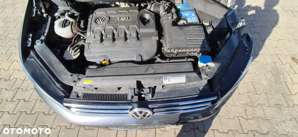 Volkswagen Touran 2.0 TDI BMT Comfortline DSG - 15