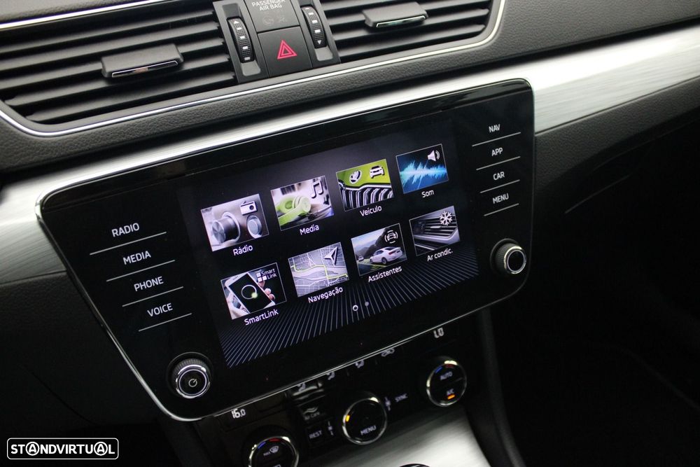 Skoda Superb Break 2.0 TDI Ambition DSG - 23