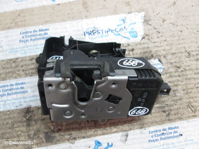 Fecho 24447343 OPEL VECTRA C 2005 FD ELETRICO - 3