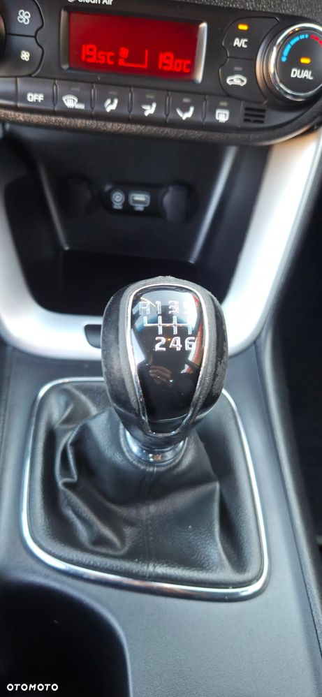 Kia Ceed 1.0 T-GDI 100 OPF Vision - 30