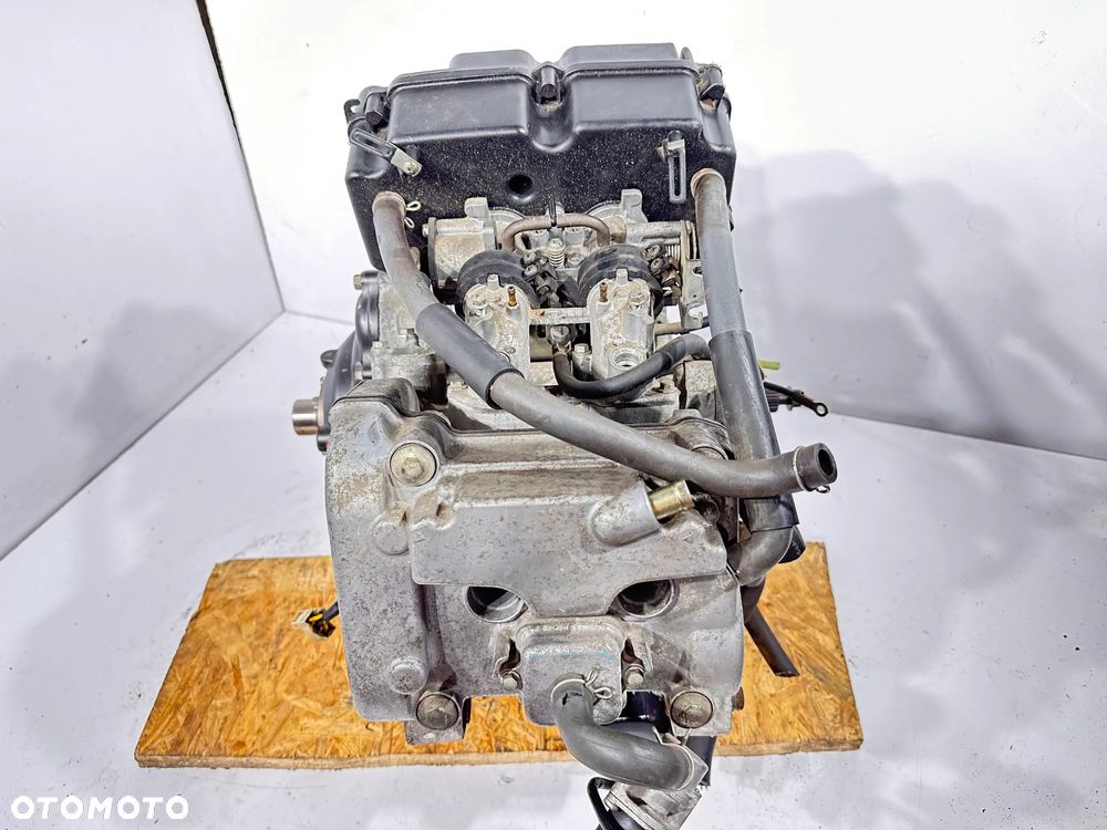 Silnik kpl. Honda Silver Wing 400 - 9
