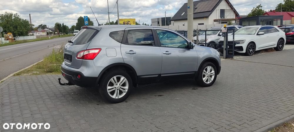 Nissan Qashqai 2.0 4x4 visia - 6