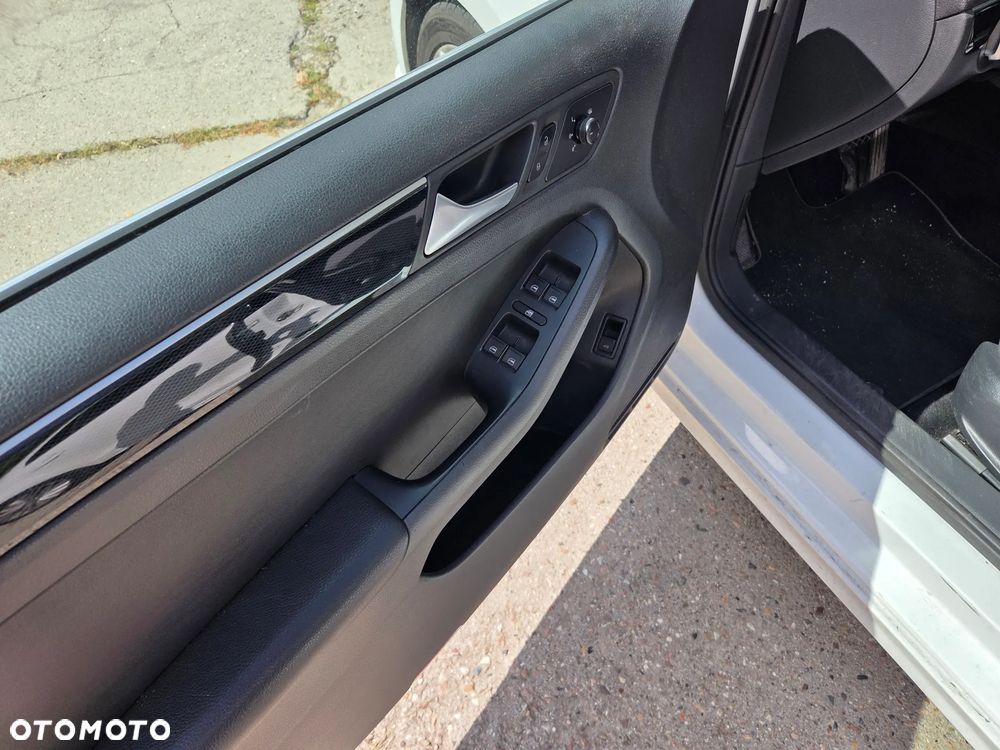 Volkswagen Jetta 1.4 TSI DSG BlueMotion Technology - 35