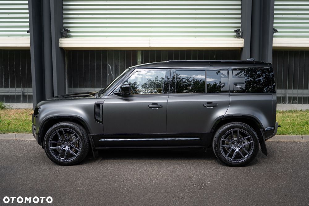 Land Rover Defender - 14