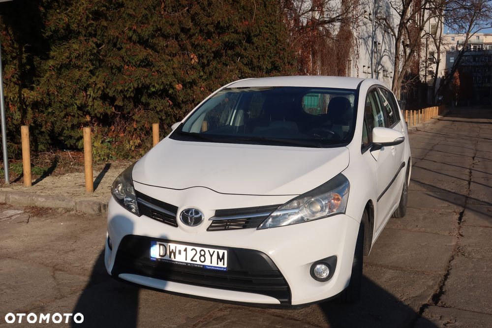 Toyota Verso - 2