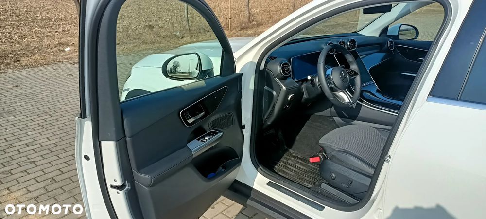 Mercedes-Benz GLC 220 d mHEV 4-Matic Avantgarde - 6