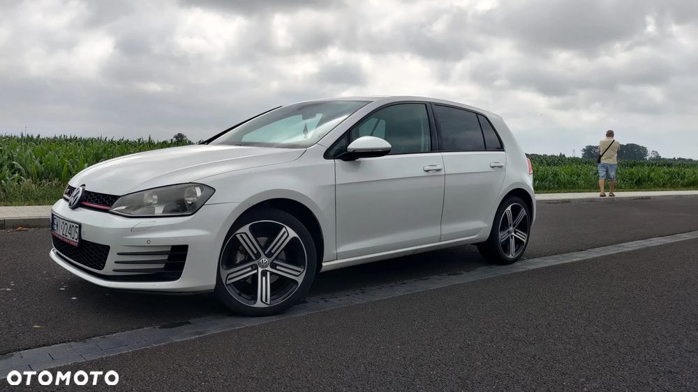 Volkswagen Golf 1.6 TDI BlueMotion Technology Cup - 5