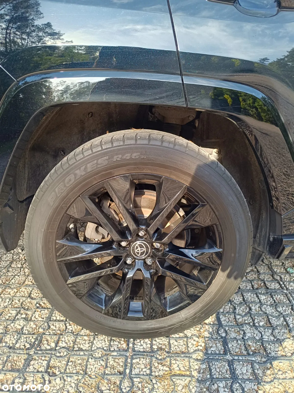 Toyota RAV4 2.5 Hybrid Black Edition by JBL 4x4 - 30