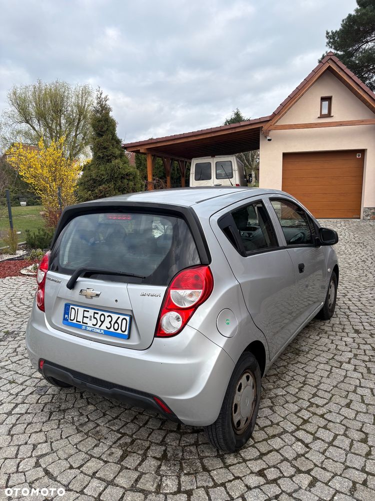 Chevrolet Spark 1.0 Base - 4