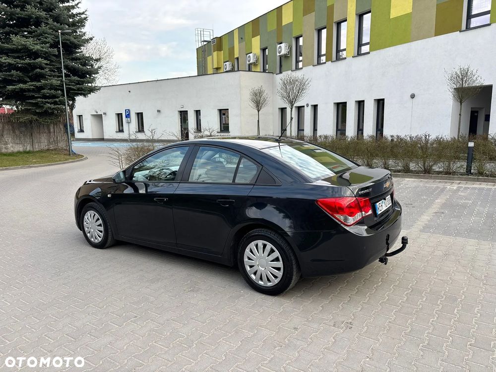 Chevrolet Cruze - 29