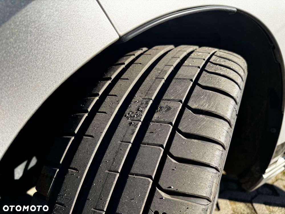 Volkswagen up! 1.0 TSI GTI - 10