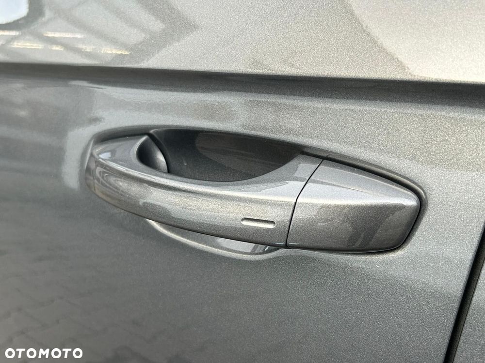 Volkswagen T-Roc 1.5 TSI Life Plus DSG - 36