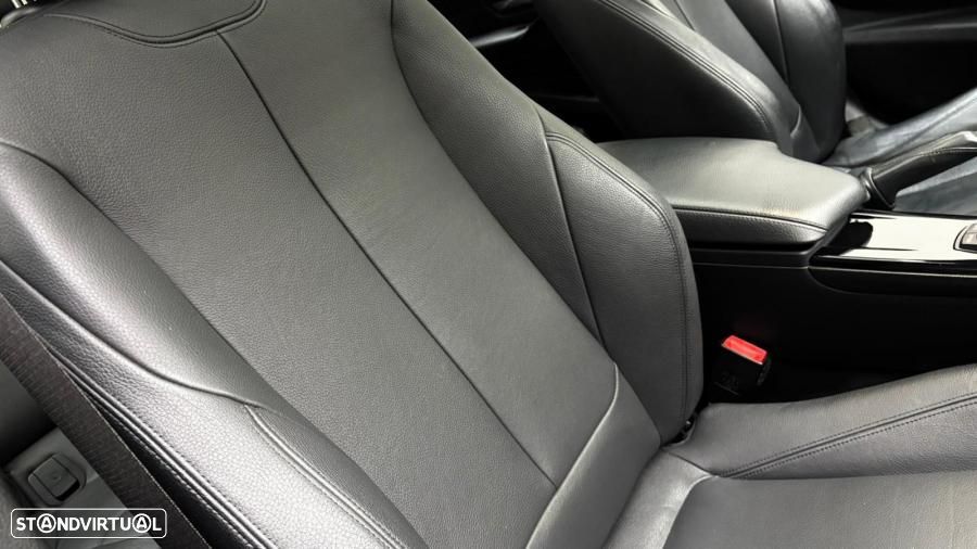 BMW 320 d xDrive Line Sport - 13