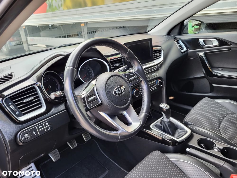 Kia Ceed 1.4 T-GDI L Business Line Plus - 15