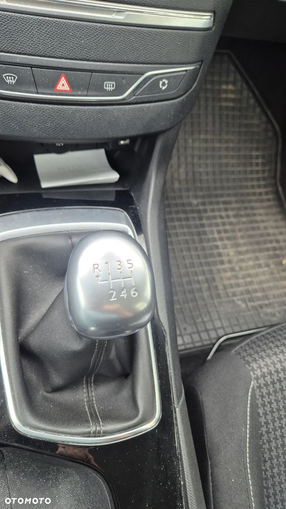 Peugeot 308 1.2 PureTech Active S&S - 15
