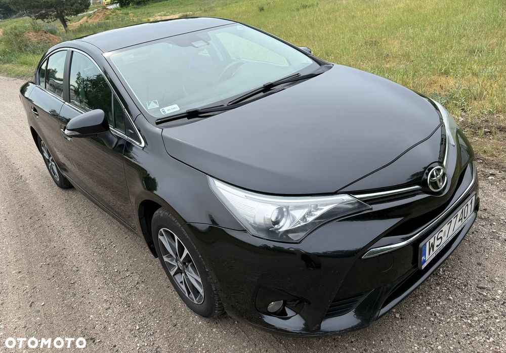 Toyota Avensis 1.6 D-4D Premium - 3