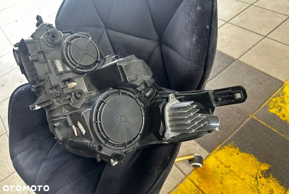 OPEL CROSSLAND X LAMPA REFLEKTOR H7 LED PRAWY EUROPA 13467968 - 10