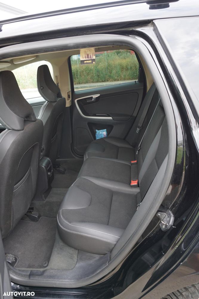 VOLVO XC60 2011 — imagine 6