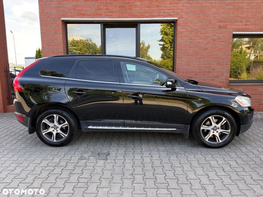 Volvo XC 60 D5 AWD Momentum - 26