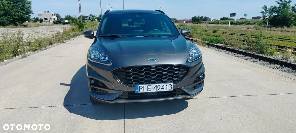 Ford Kuga - 1