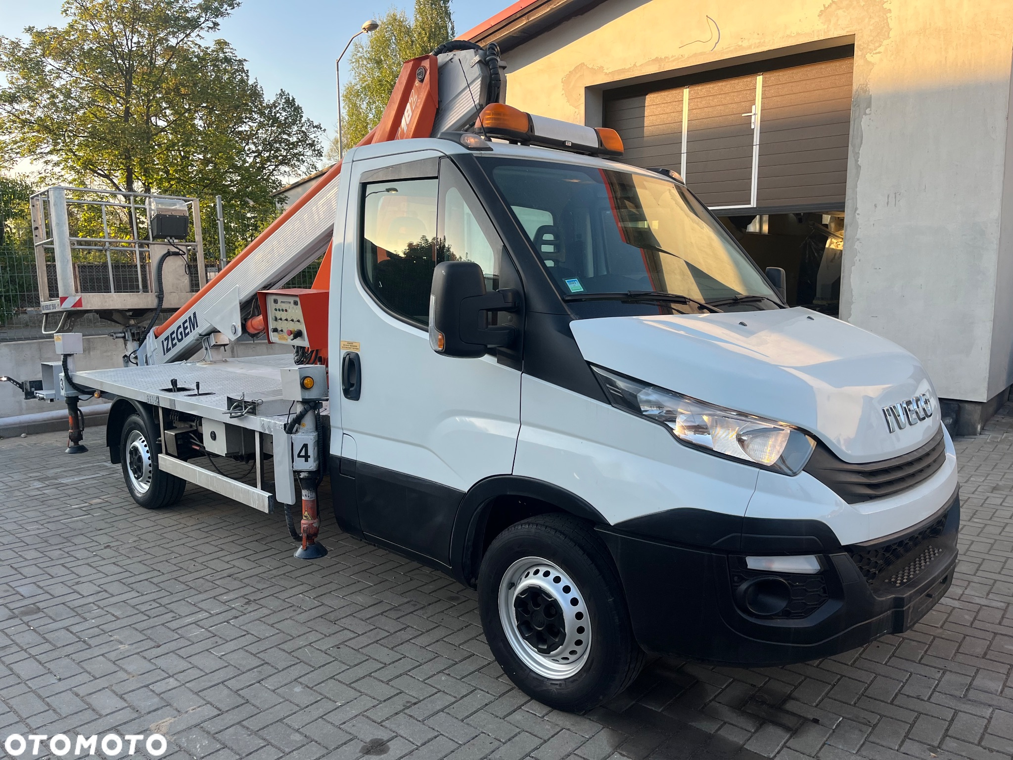Iveco Podnośnik Koszowy Zwyżka 18 metrów Multitel MT182 Kosz 250KG!!! 13 M w Bok ! UDT BDB Stan jak Wumag Ruthmann GSR - 2