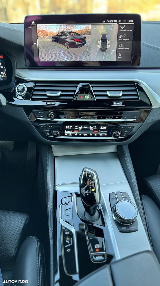 BMW Seria 5 530e Aut. Luxury Line - 12