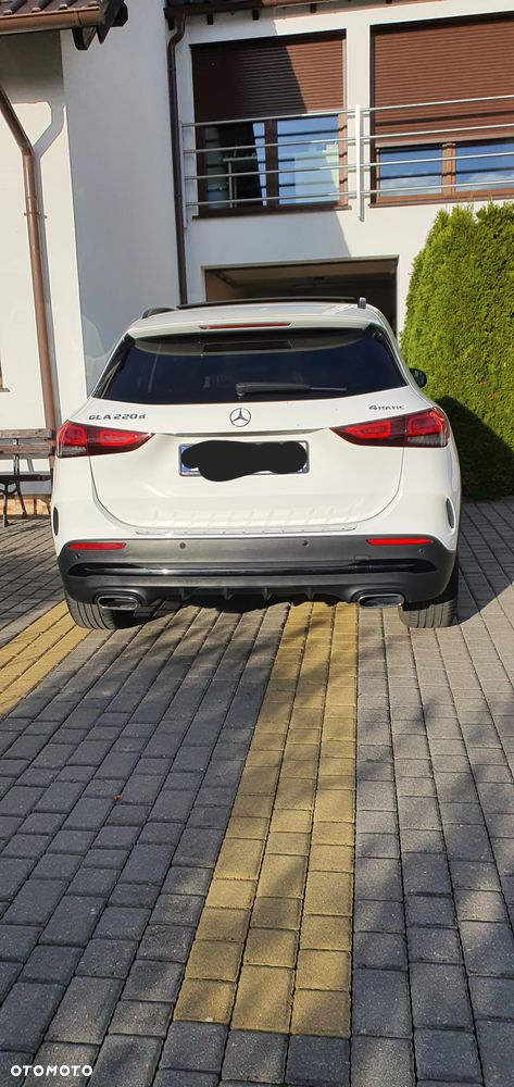 Mercedes-Benz GLA 220 d 4-Matic AMG Line - 19