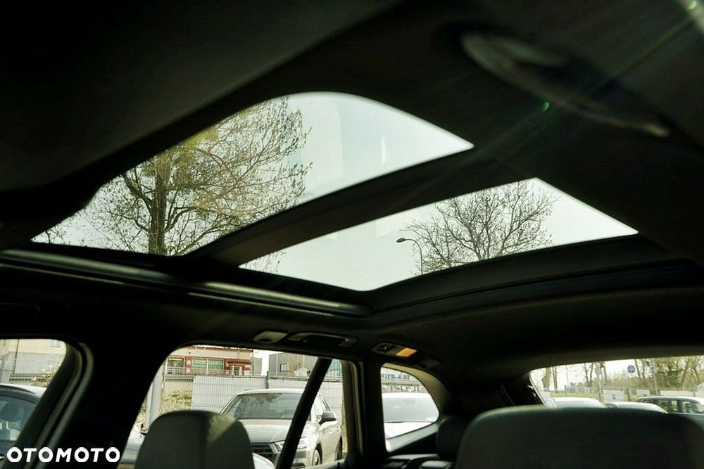 BMW X1 sDrive20d EfficientDynamics - 32