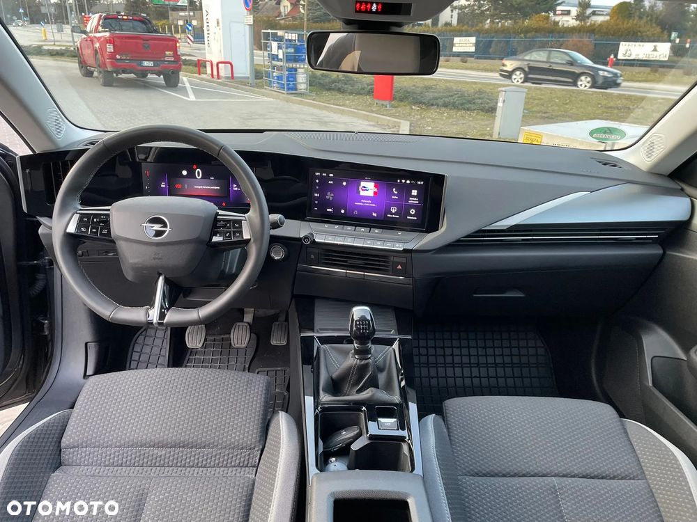 Opel Astra 1.2 T Edition S&S - 13