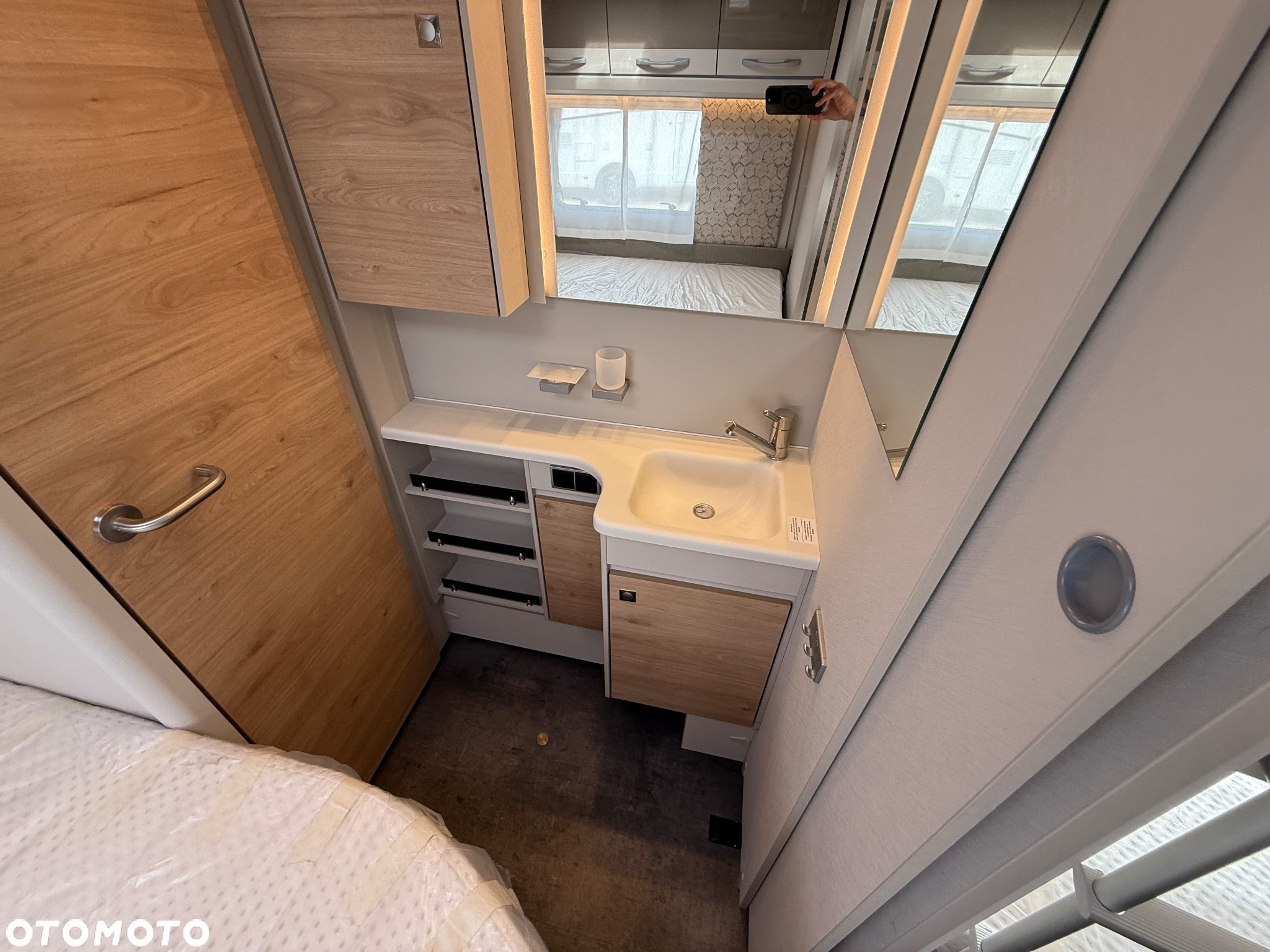Dethleffs Nomad 730 FKR COMBI 6E Zimowa - 19