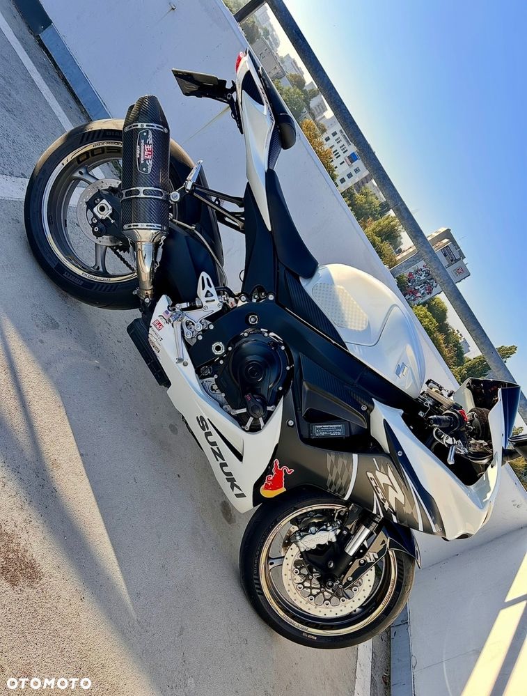 Suzuki GSX-R - 21