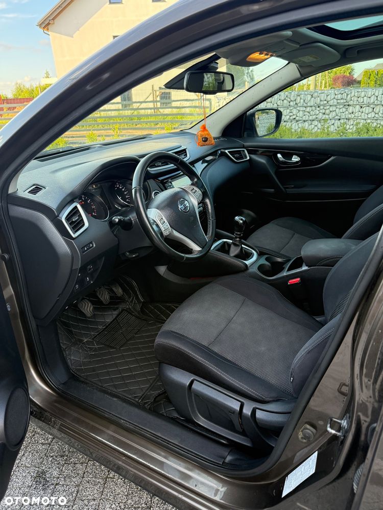 Nissan Qashqai 1.2 DIG-T N-Vision EU6 - 14