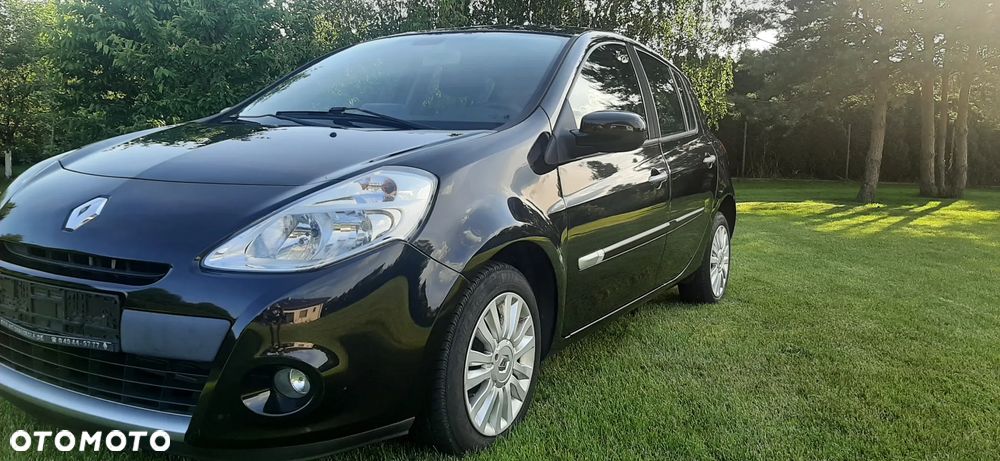 Renault Clio 1.2 16V 75 TomTom Edition - 9