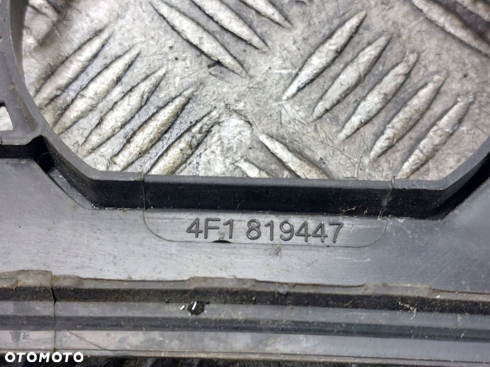 PODSZYBIE AUDI A6 C6 4F1819447 4F1819403 - 3