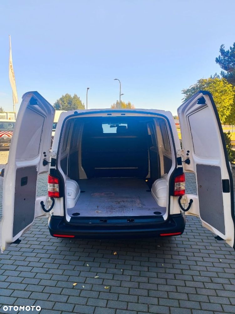 Volkswagen Transporter - 16